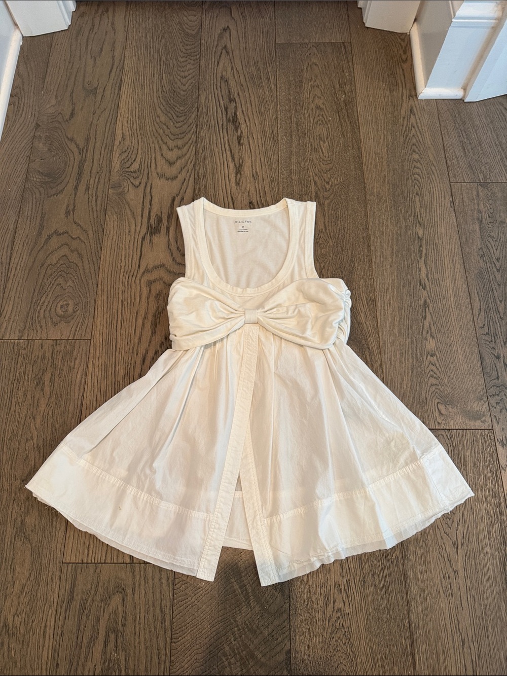 Pilcro White Bow-Front Sleeveless Top